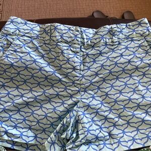 Vineyard Vines Aqua and Blue Patterned Shorts Size 6